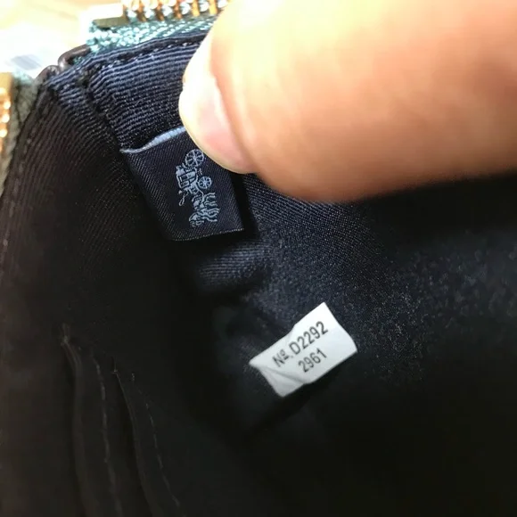 Coach Wristlet🎈🎈 - Picture 5 of 7